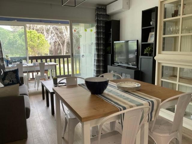 Apartment Entre Et Pinede